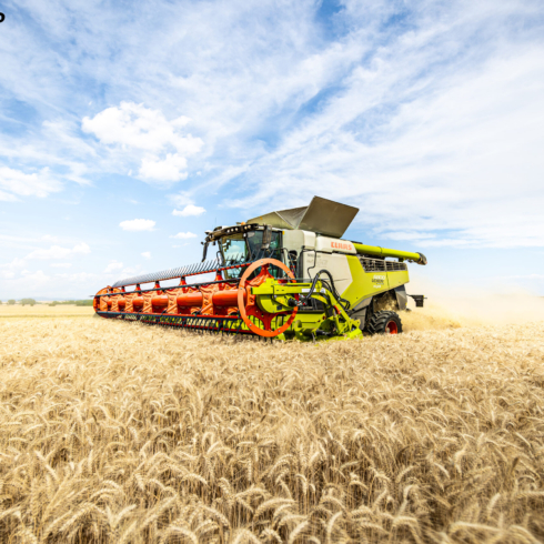 Claas Lexion 6800 z prednej strany